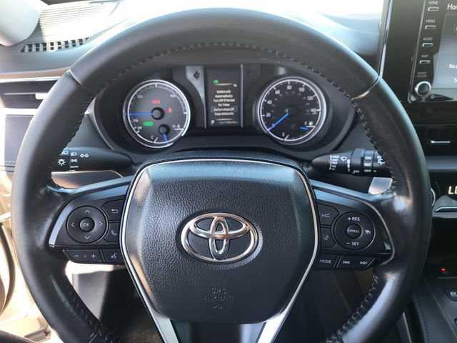Used 2021 Toyota Venza LE w/ Carpet Mat Package (TMS) AWD/4WD image 15