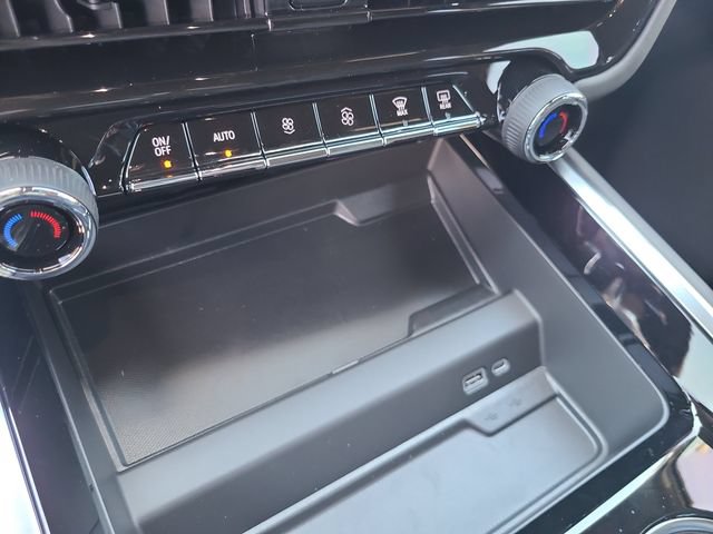 New 2026 Chevrolet Suburban LS w/ LPO, Dark Essentials Package RWD image 30