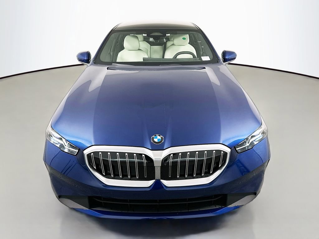New 2026 BMW 530i w/ Executive Package image 2