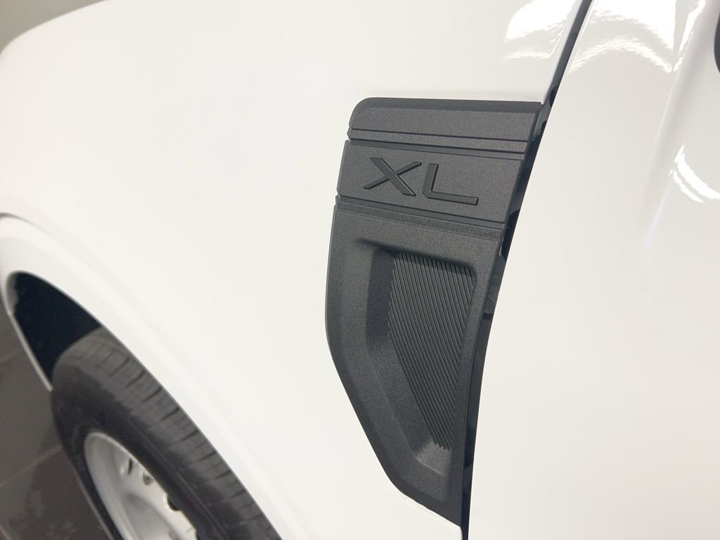 New 2026 Ford Maverick XL w/ Equipment Group 101A AWD/4WD image 33