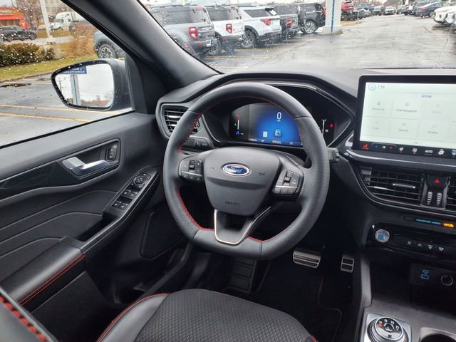 Used 2023 Ford Escape ST-Line w/ Tech Pack #1 image 10