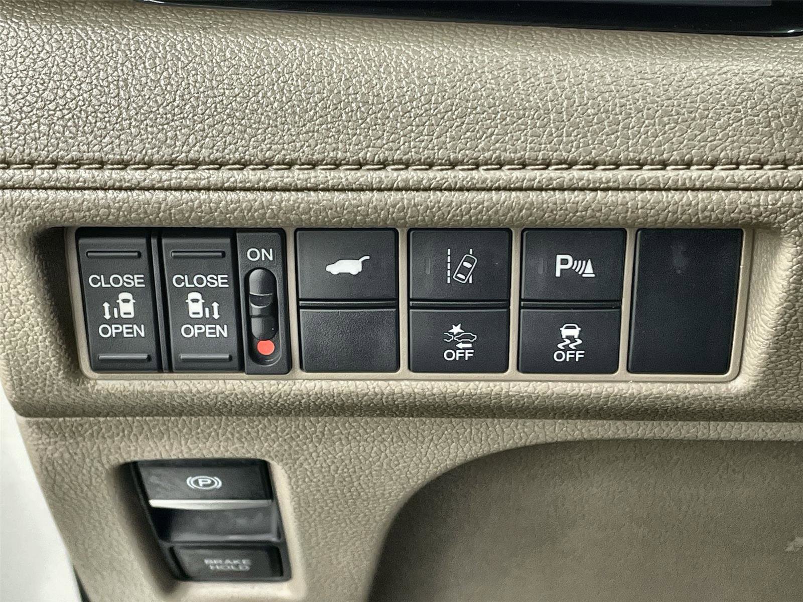 Used 2019 Honda Odyssey Elite image 17