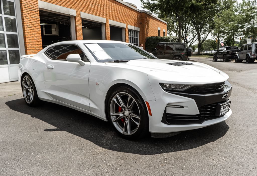 Used 2019 Chevrolet Camaro SS RWD image 6