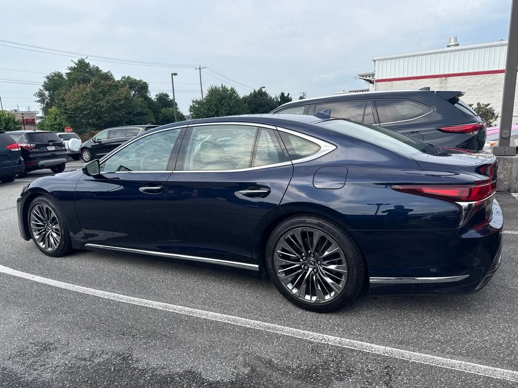 Used 2020 Lexus LS 500 w/ Interior Upgrade Package RWD image 5