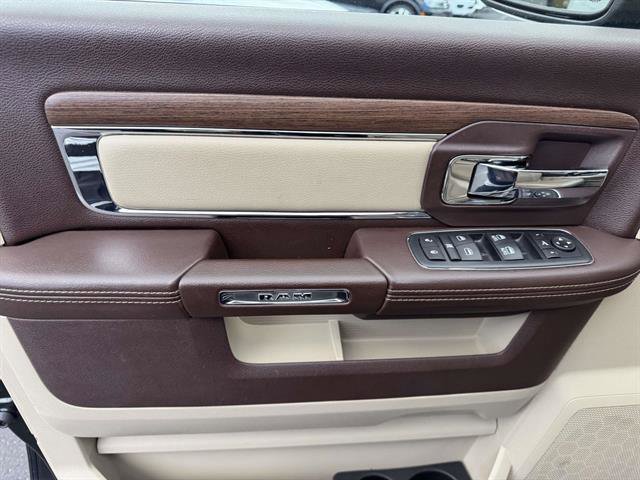 Used 2017 RAM 1500 Laramie w/ Convenience Group image 13