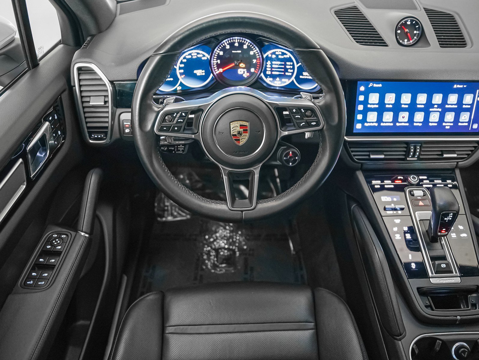 Certified 2022 Porsche Cayenne Platinum Edition w/ Premium Package Plus image 16