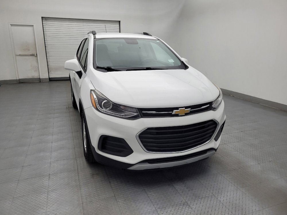 Used 2021 Chevrolet Trax LT w/ LT Convenience Package FWD image 14