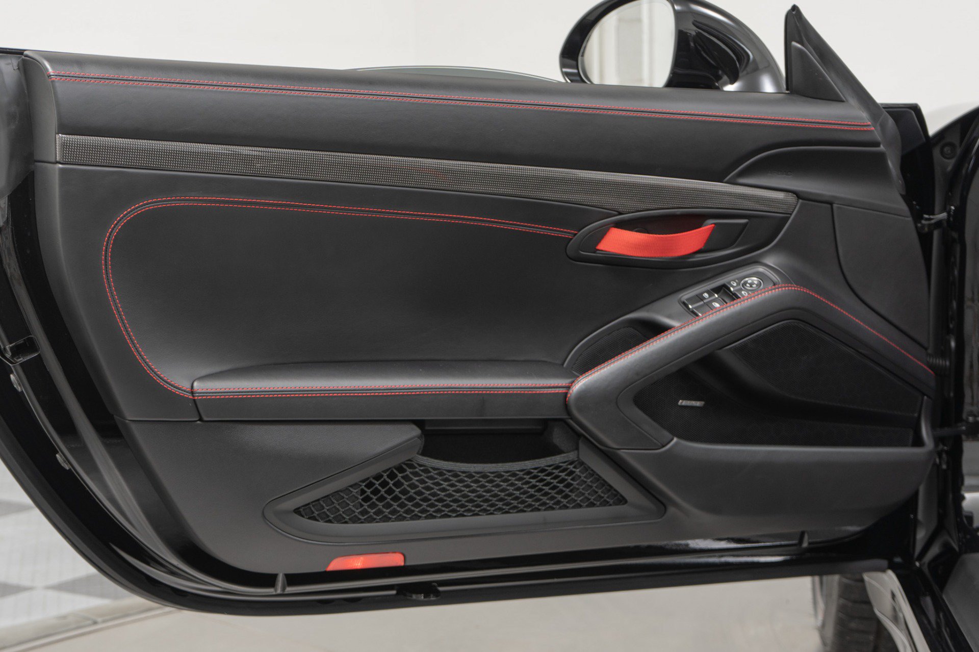 Used 2019 Porsche 911 Speedster RWD image 33