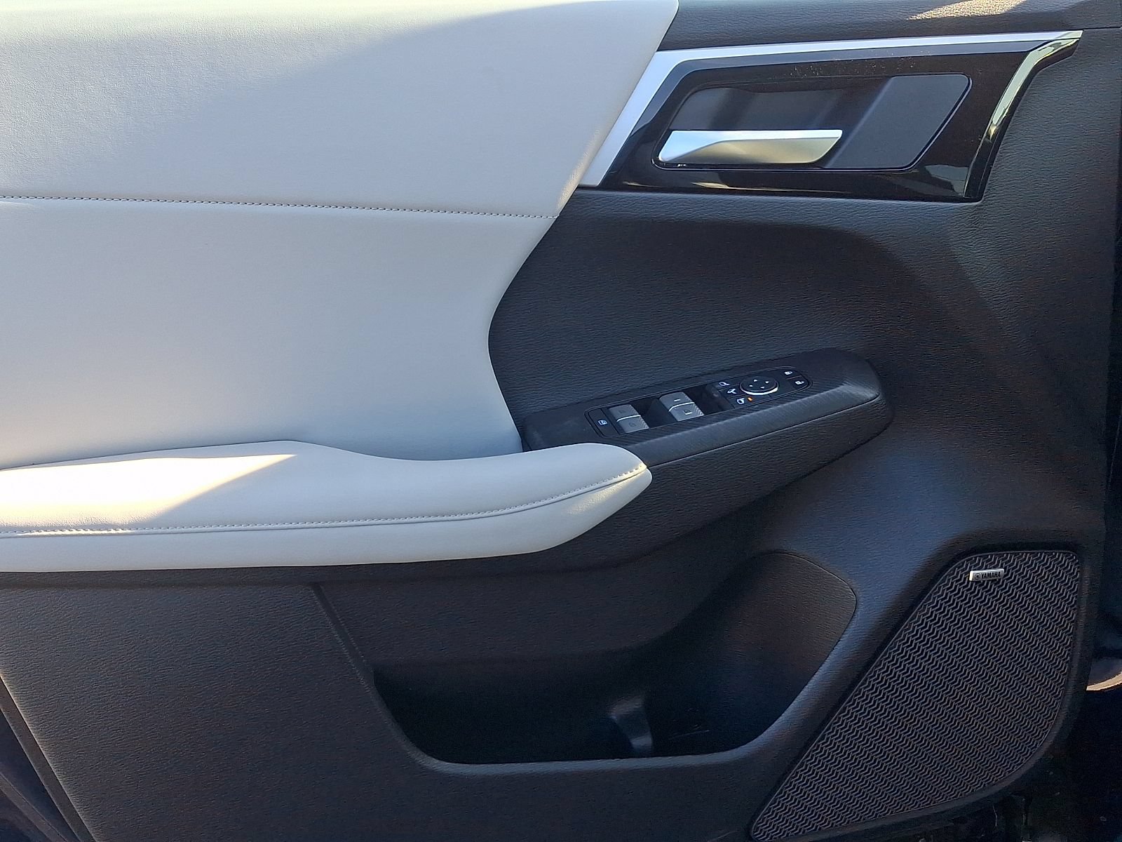New 2026 Mitsubishi Outlander SE AWD/4WD image 11