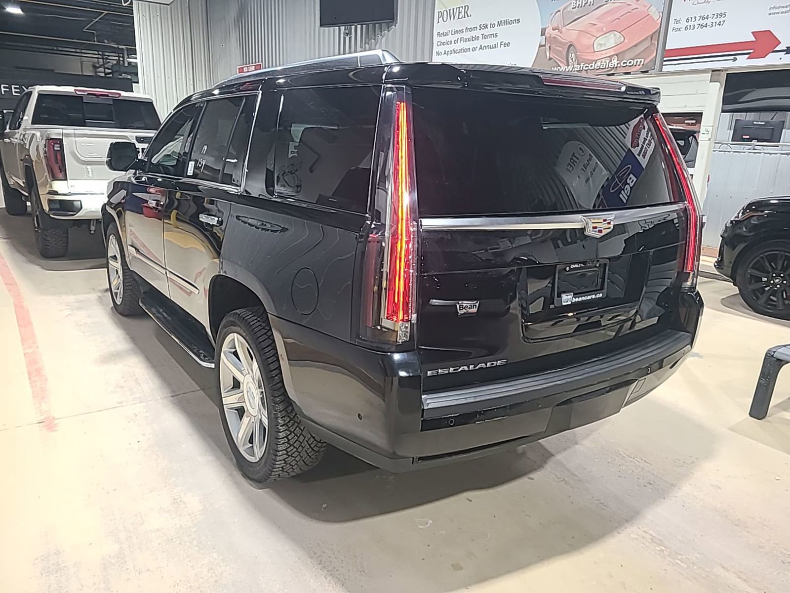 Used 2019 Cadillac Escalade Luxury image 6