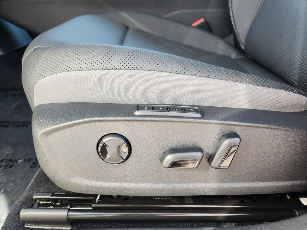 New 2026 Volkswagen ID.4 Pro S Plus image 14