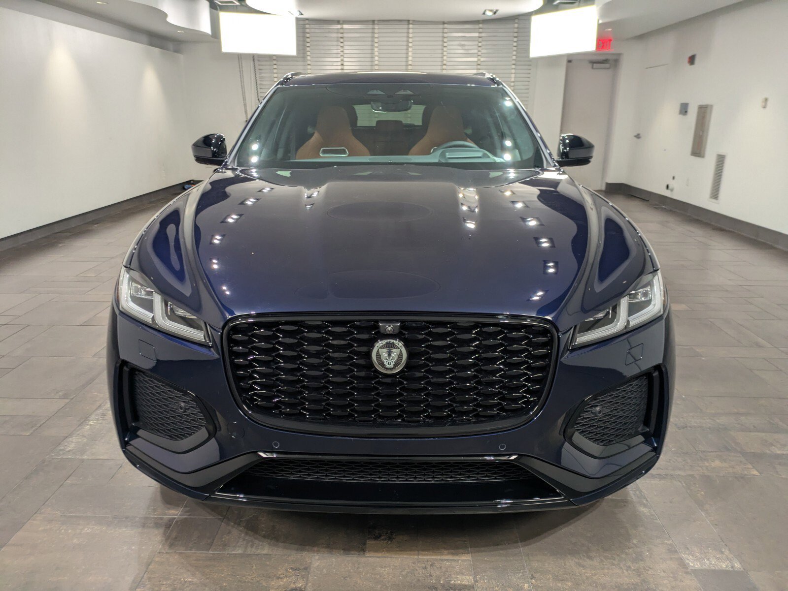 New 2026 Jaguar F-PACE R-Dynamic S image 2
