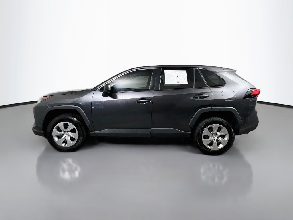 Used 2022 Toyota RAV4 LE FWD image 6