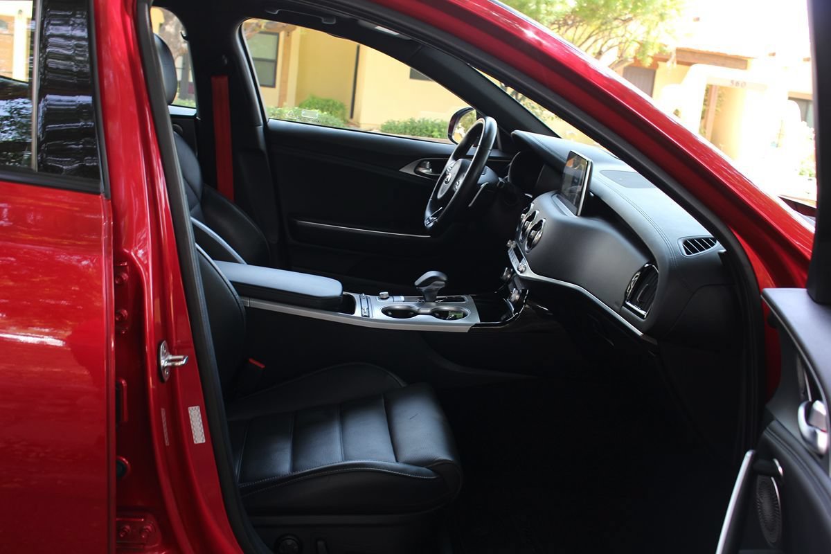 Used 2018 Kia Stinger GT2 RWD image 19