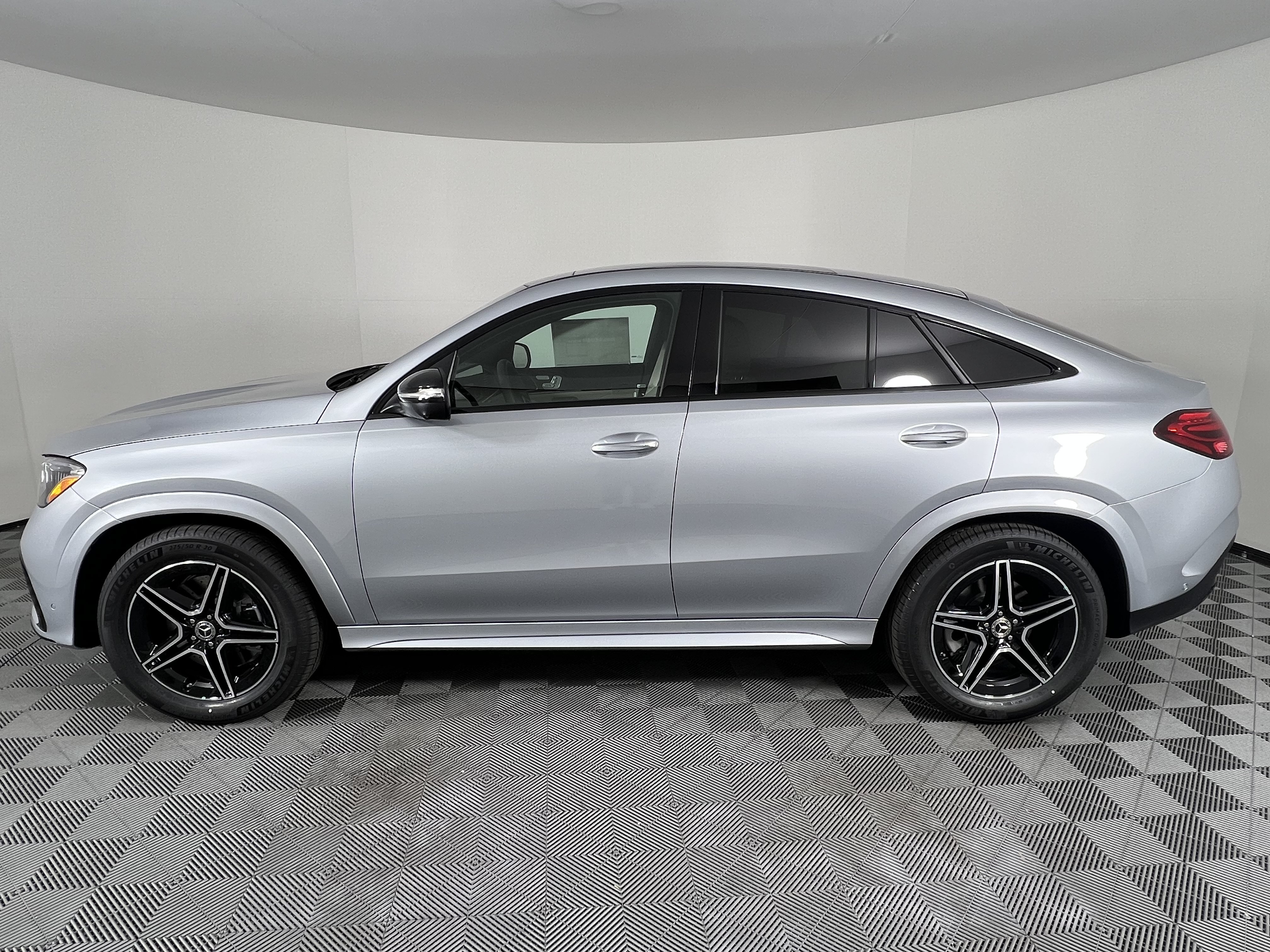 New 2026 Mercedes-Benz GLE 450 4MATIC Coupe image 9