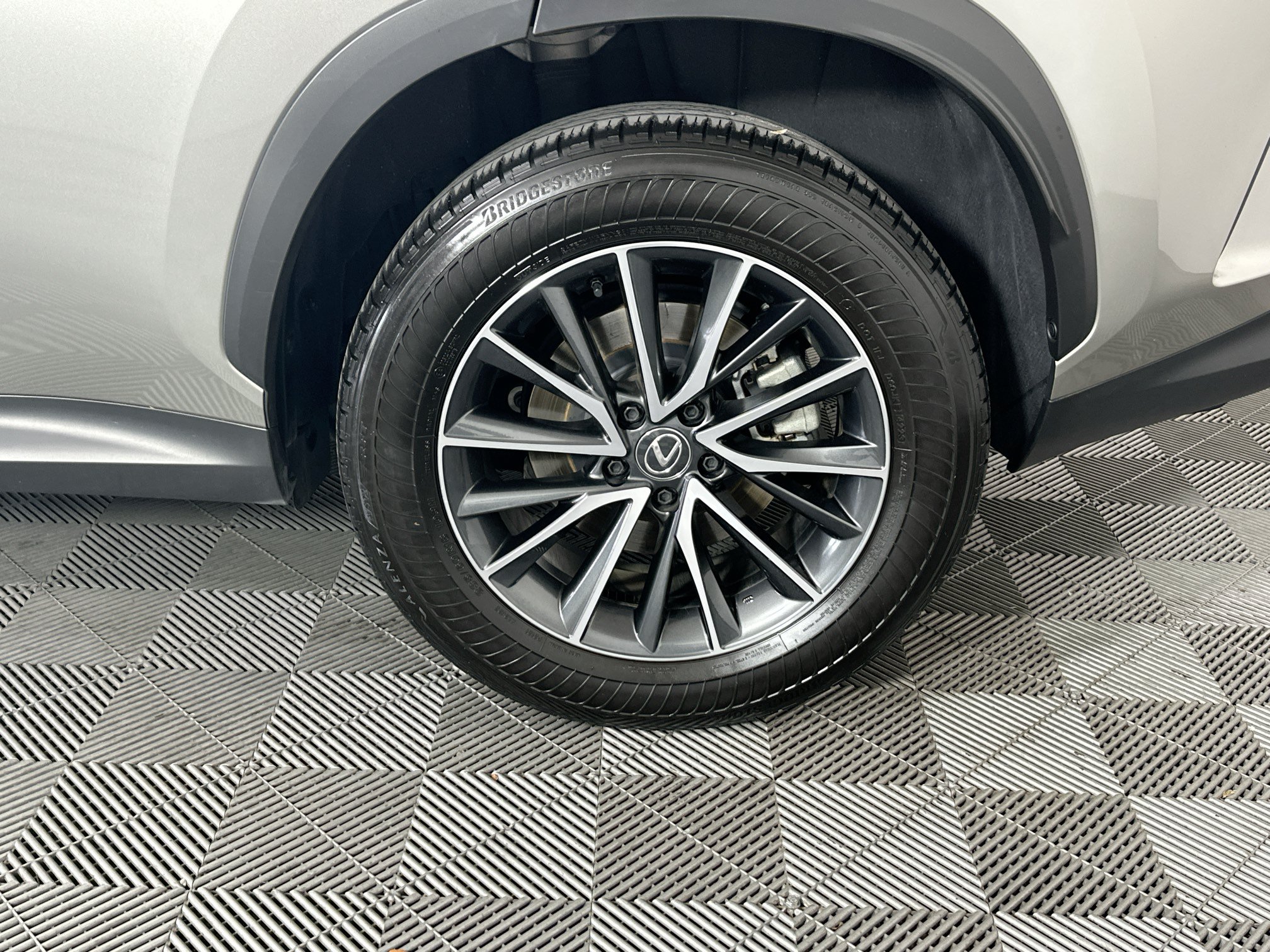 Used 2024 Lexus NX 350h AWD image 11