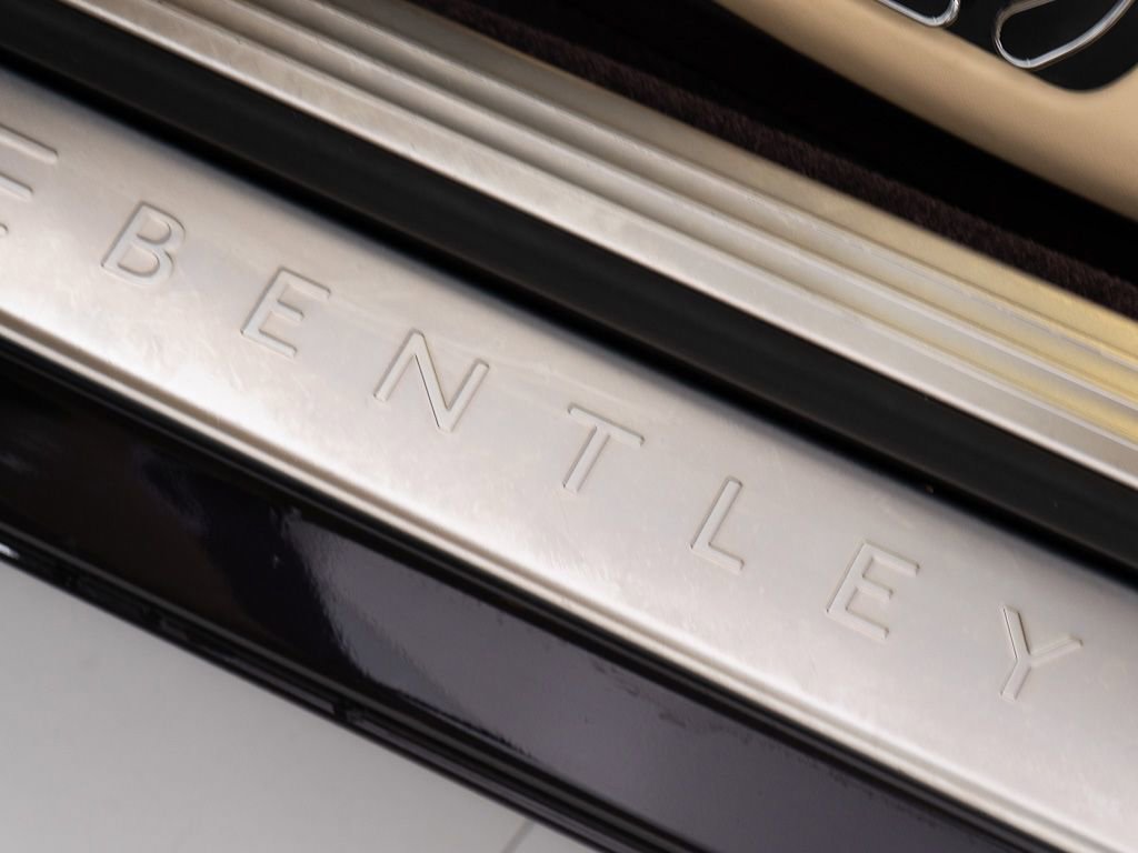 Used 2017 Bentley Continental GT image 13