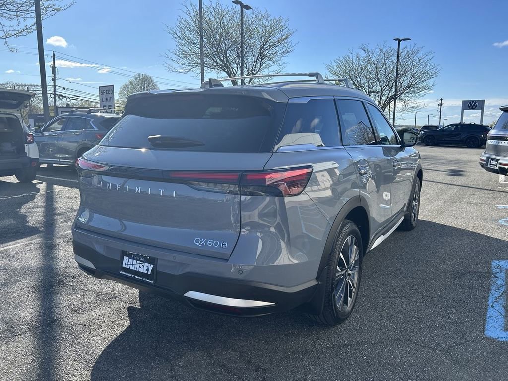 Certified 2026 INFINITI QX60 Luxe w/ Family Package image 8