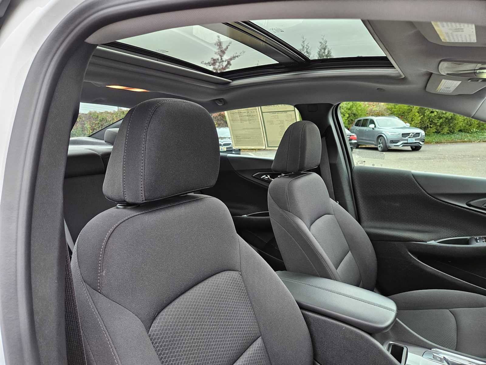 Used 2024 Chevrolet Malibu LT image 13