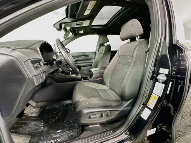 Used 2025 Honda CR-V Sport image 4