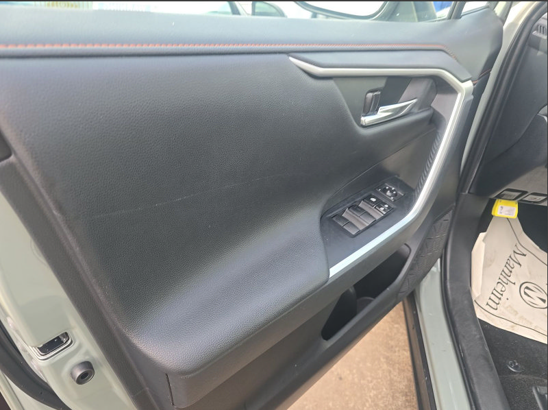 Used 2019 Toyota RAV4 Adventure w/ Cold Weather Package AWD/4WD image 11