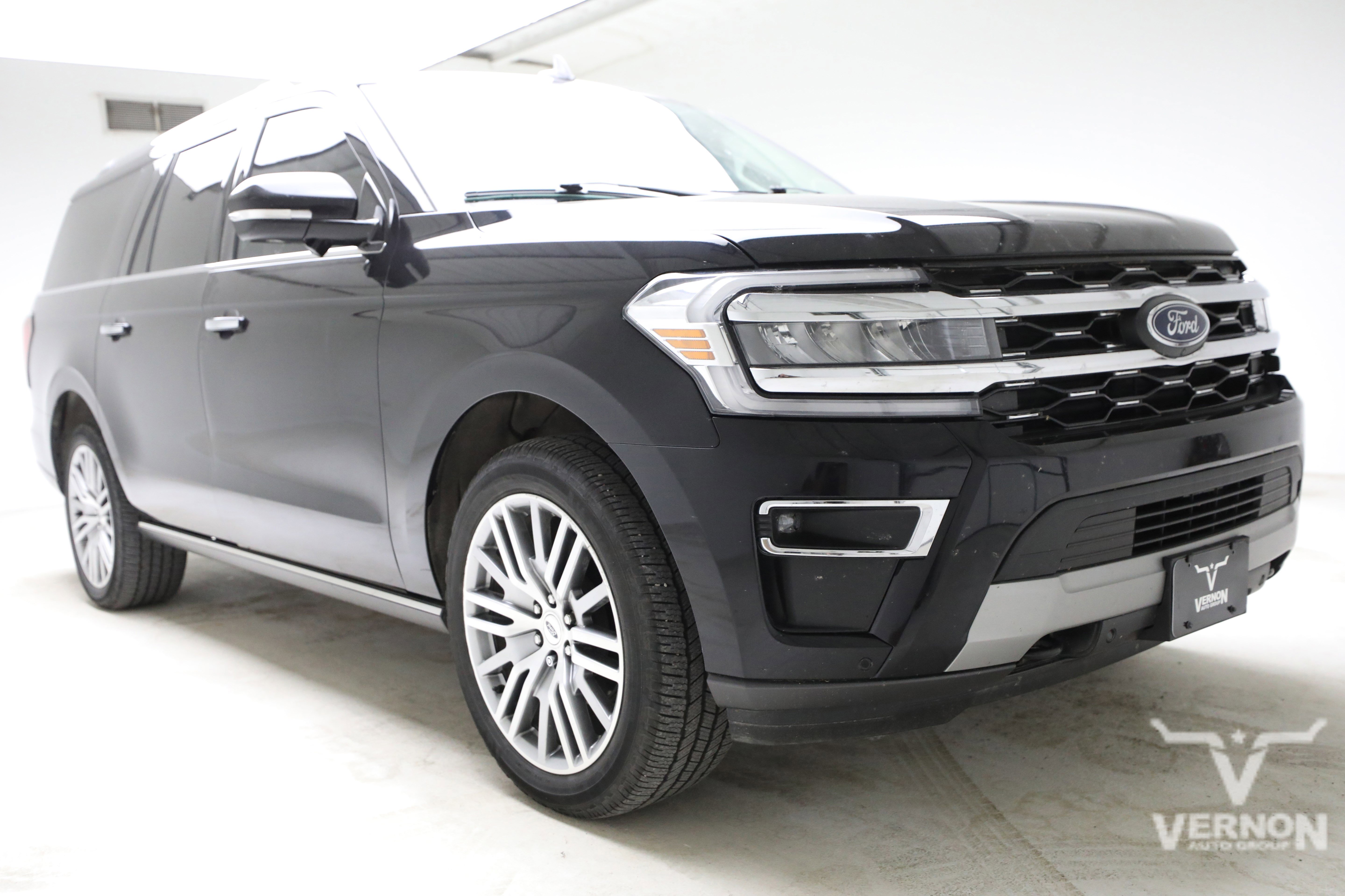 Used 2023 Ford Expedition Max Limited AWD/4WD image 6
