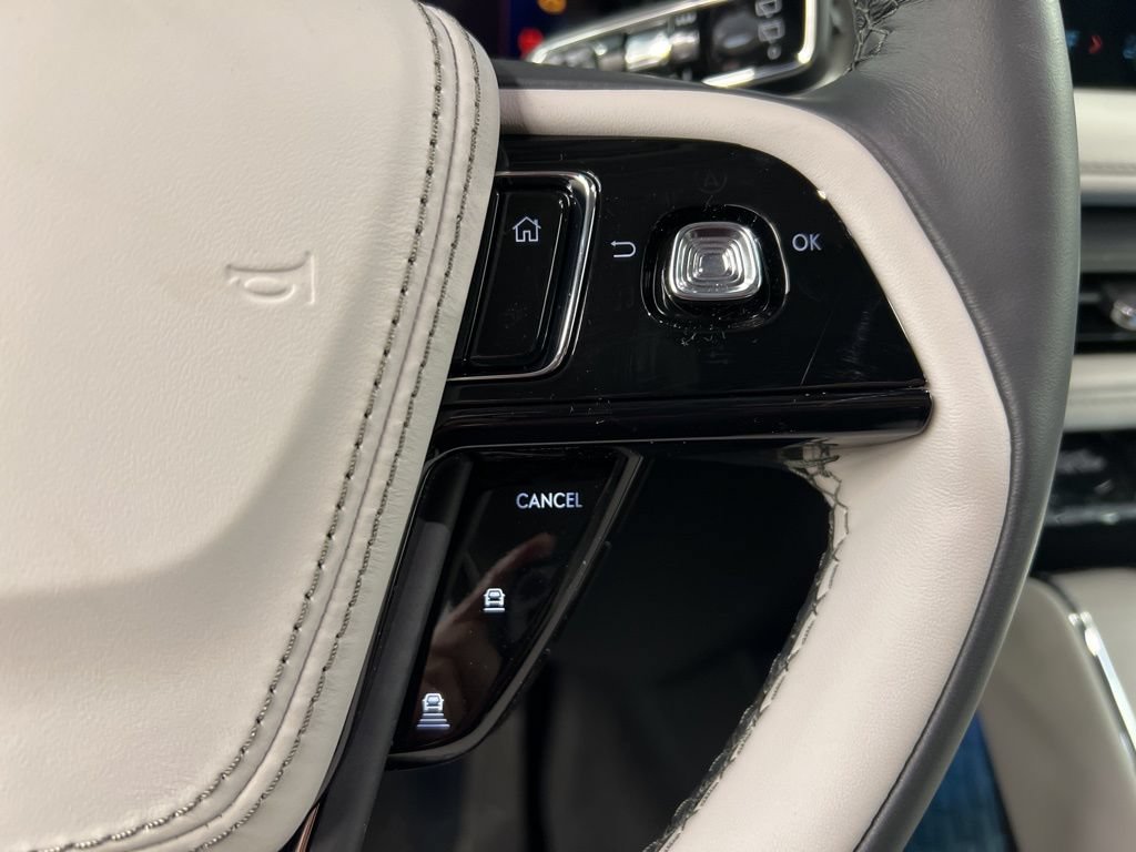 New 2026 Lincoln Aviator Reserve AWD/4WD image 17