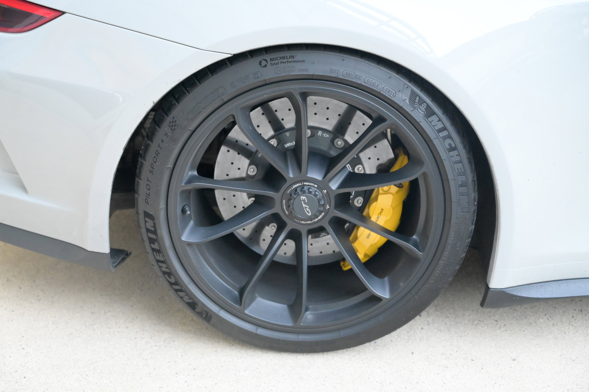 Used 2018 Porsche 911 GT3 image 11