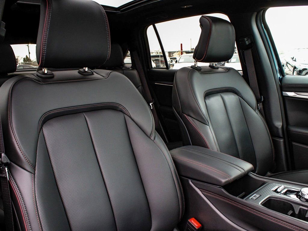 Used 2024 Jeep Wagoneer Launch Edition image 40