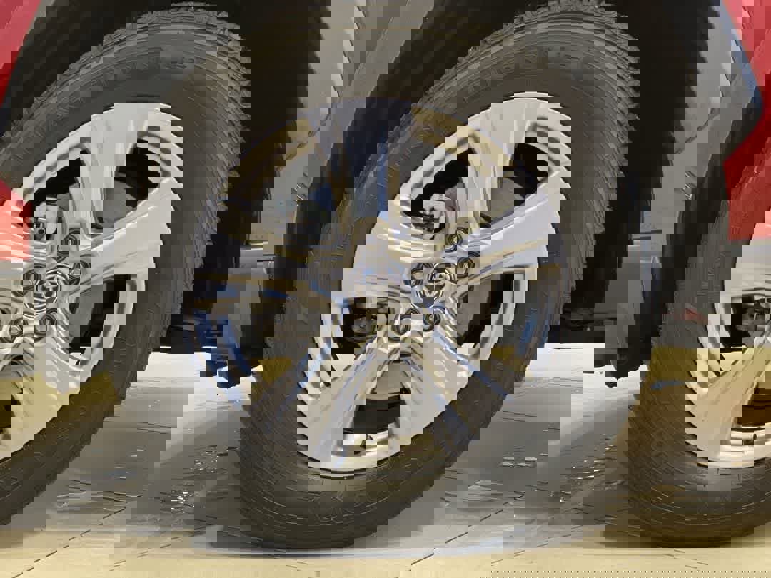 Used 2025 Toyota RAV4 XLE image 12