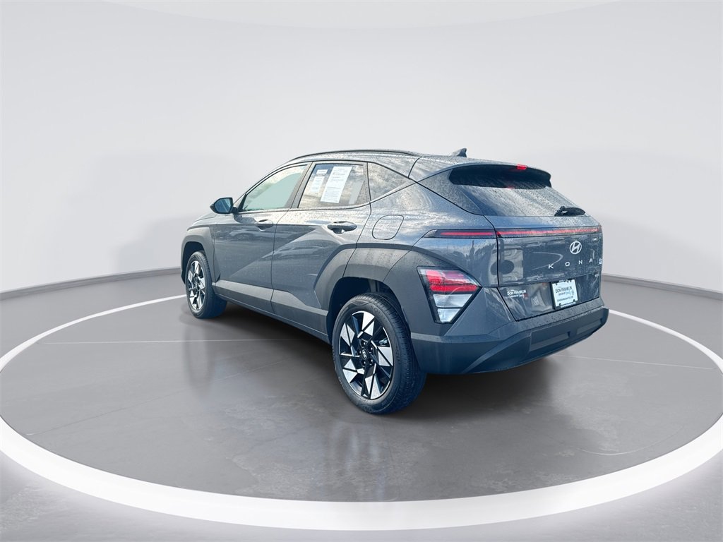 Used 2025 Hyundai Kona SEL image 6
