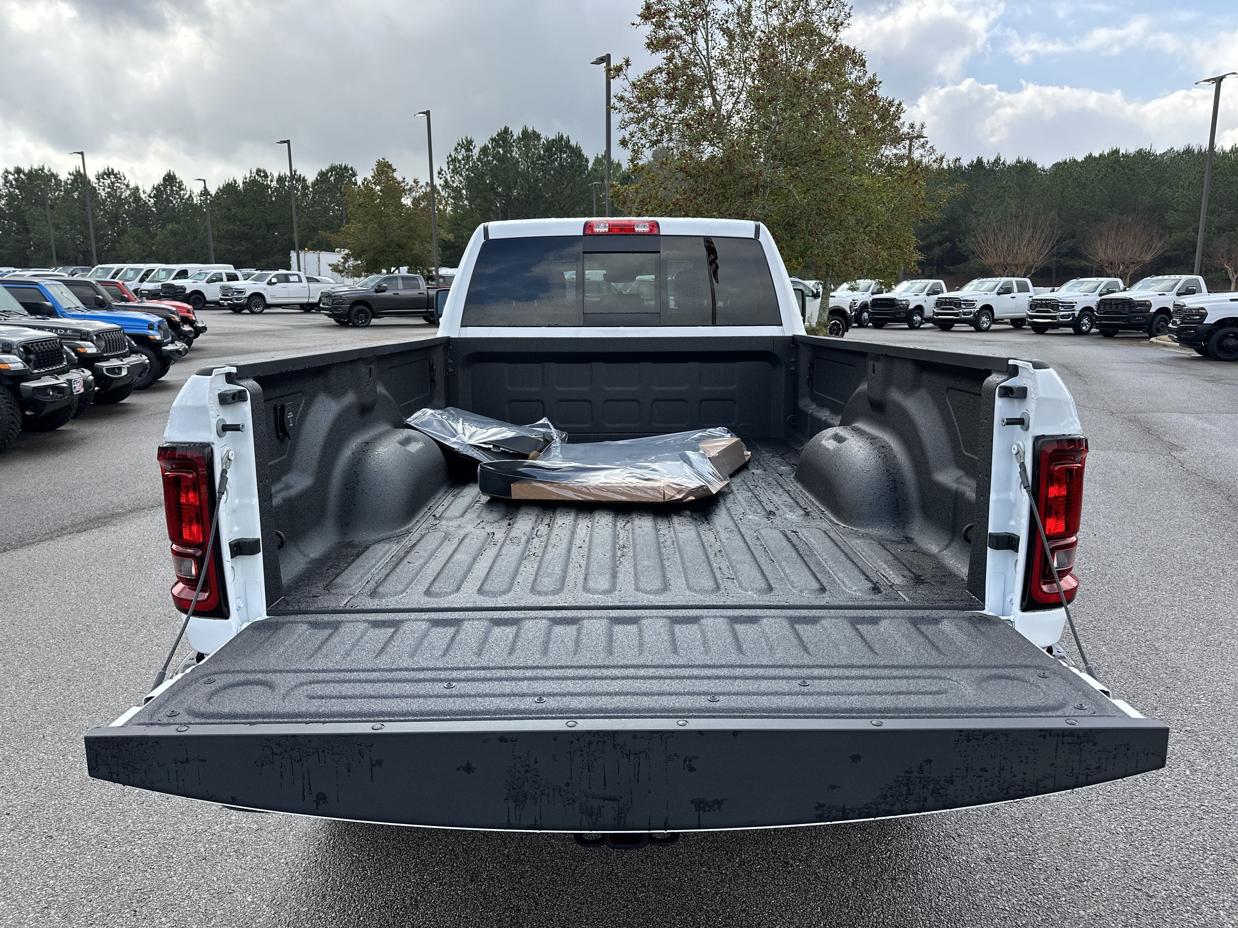 New 2026 RAM 2500 Tradesman AWD/4WD image 18