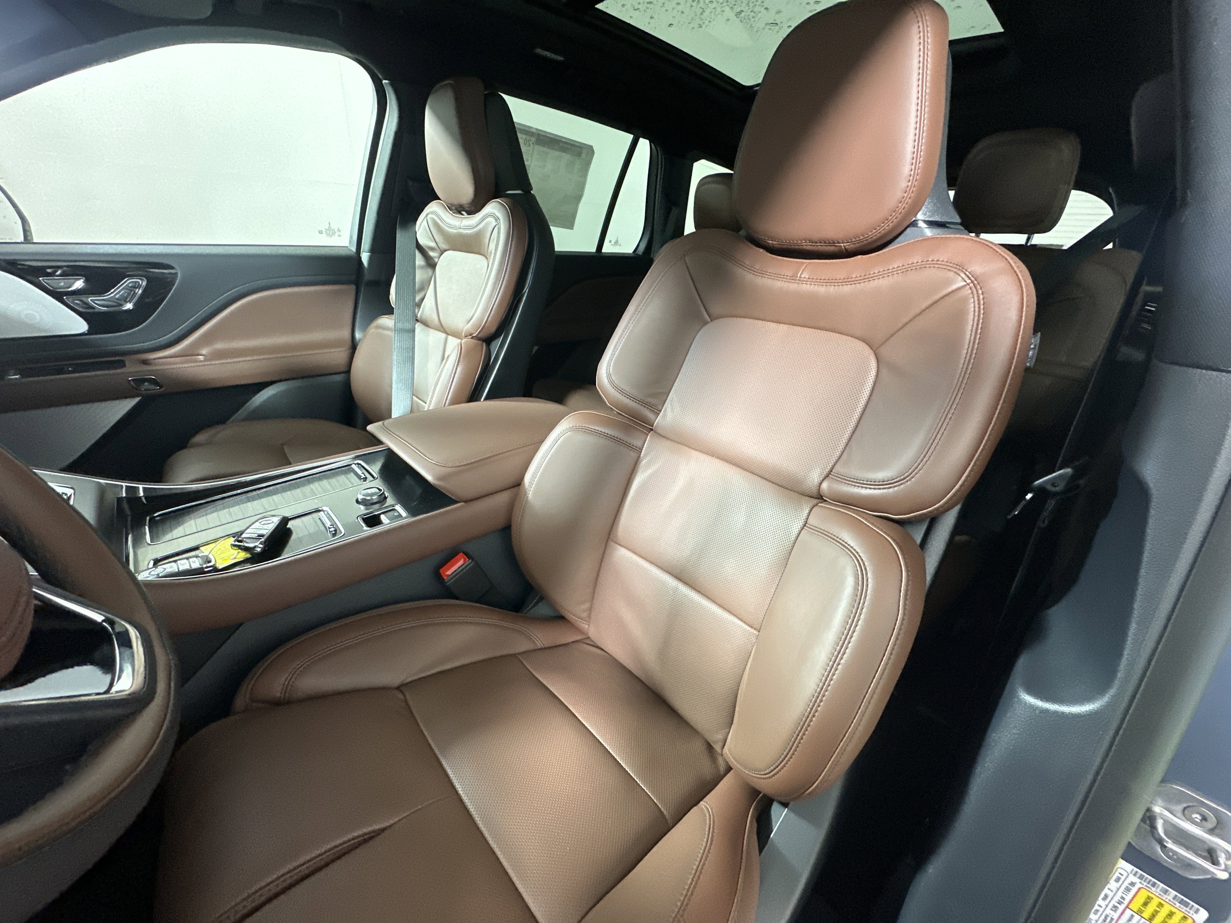 New 2025 Lincoln Aviator Reserve image 9