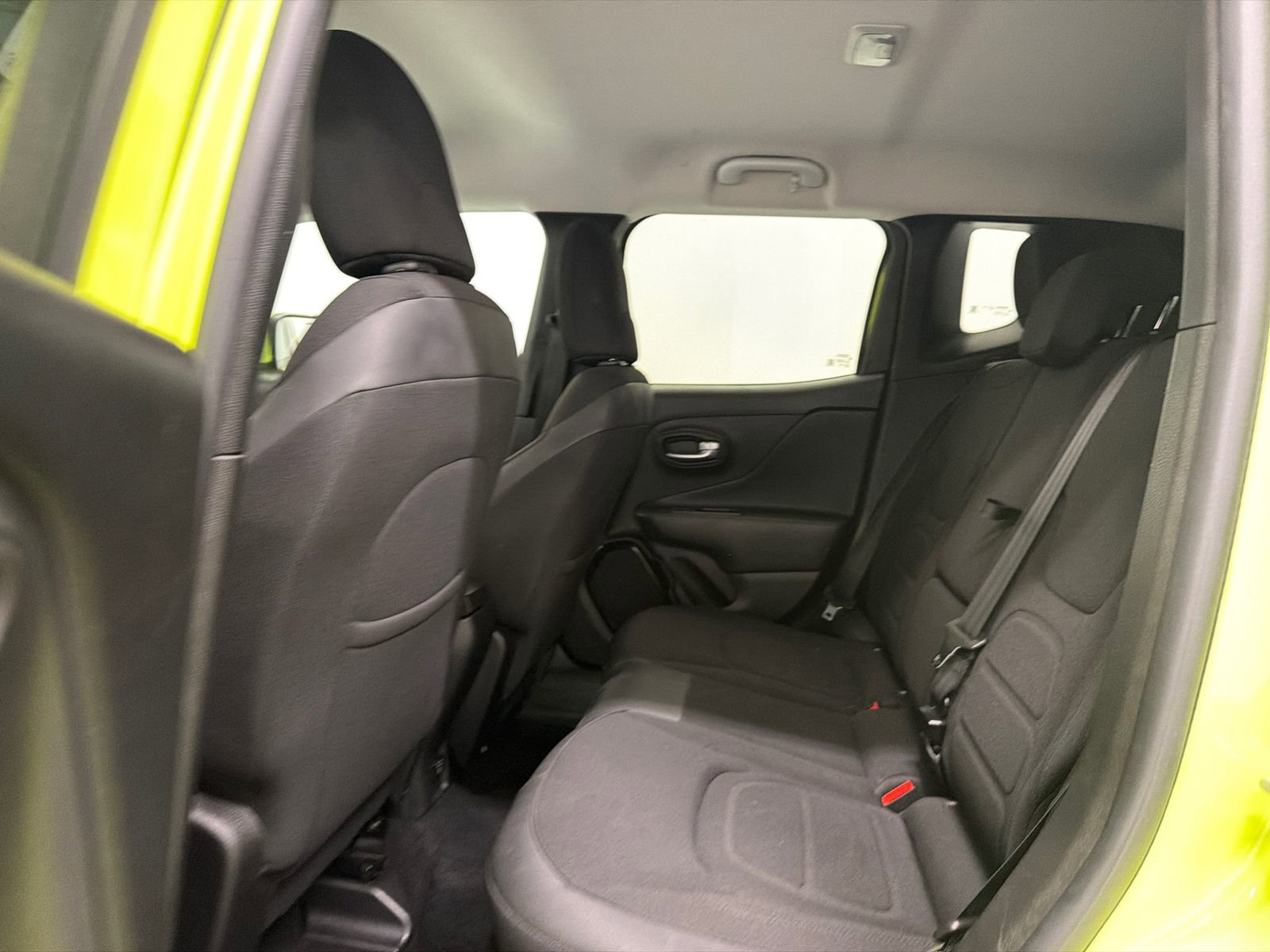 Used 2017 Jeep Renegade Altitude image 16