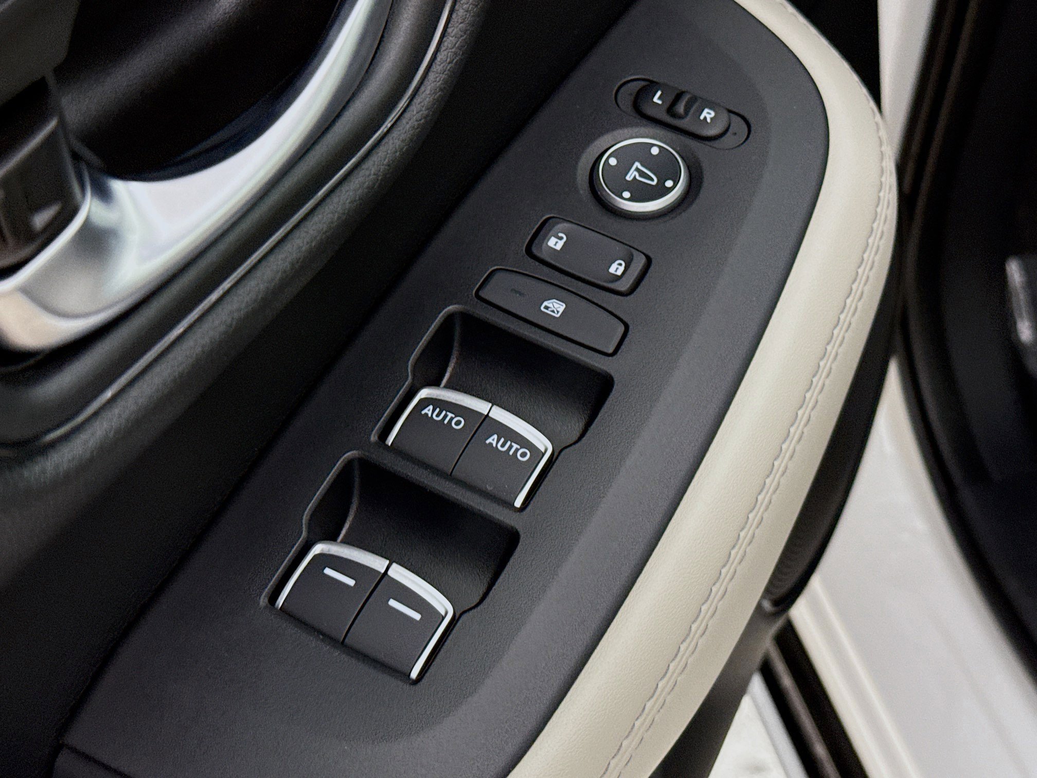 Certified 2026 Honda HR-V EX-L image 20