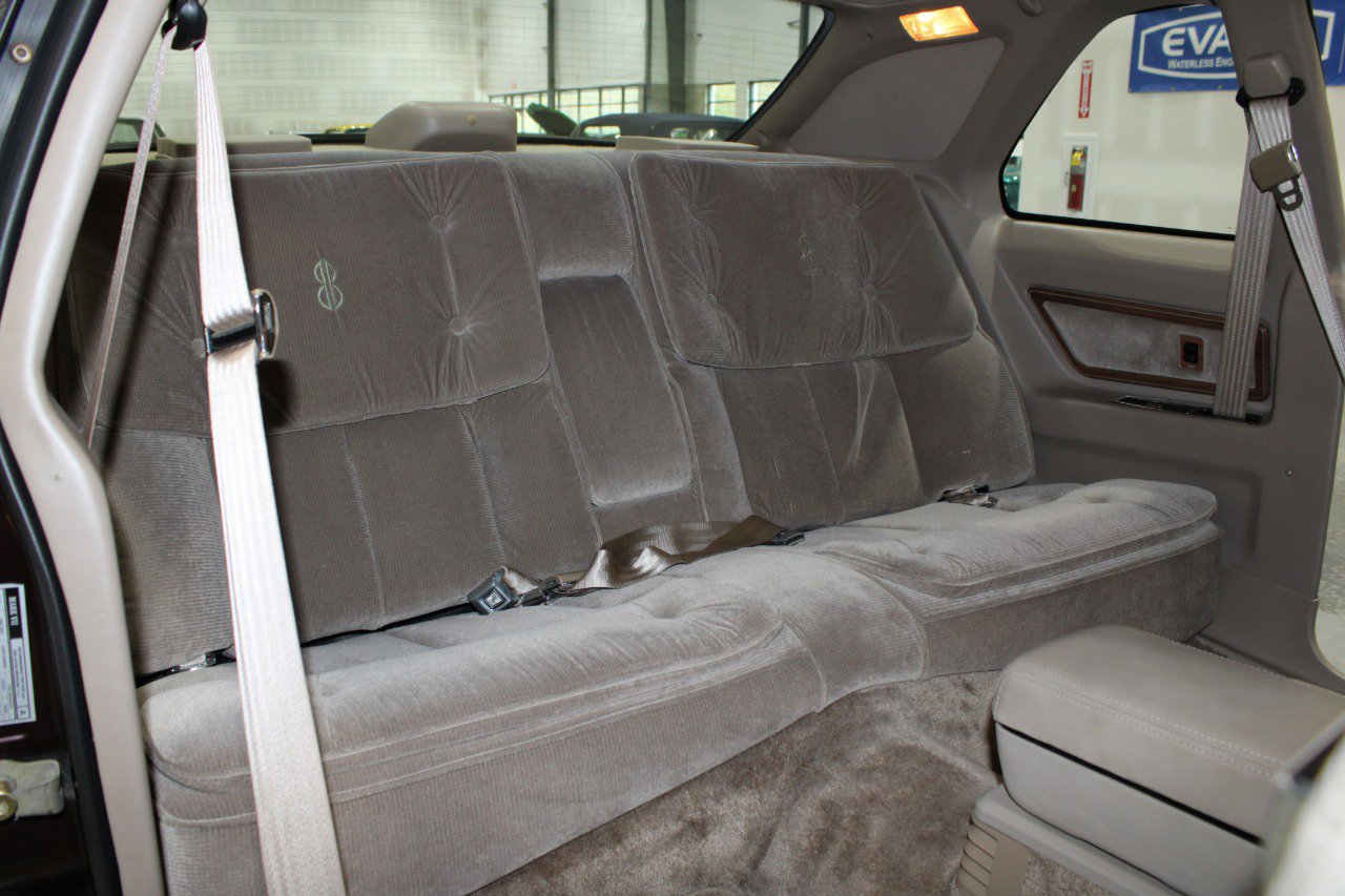 Used 1988 Lincoln Mark VII Blass image 26