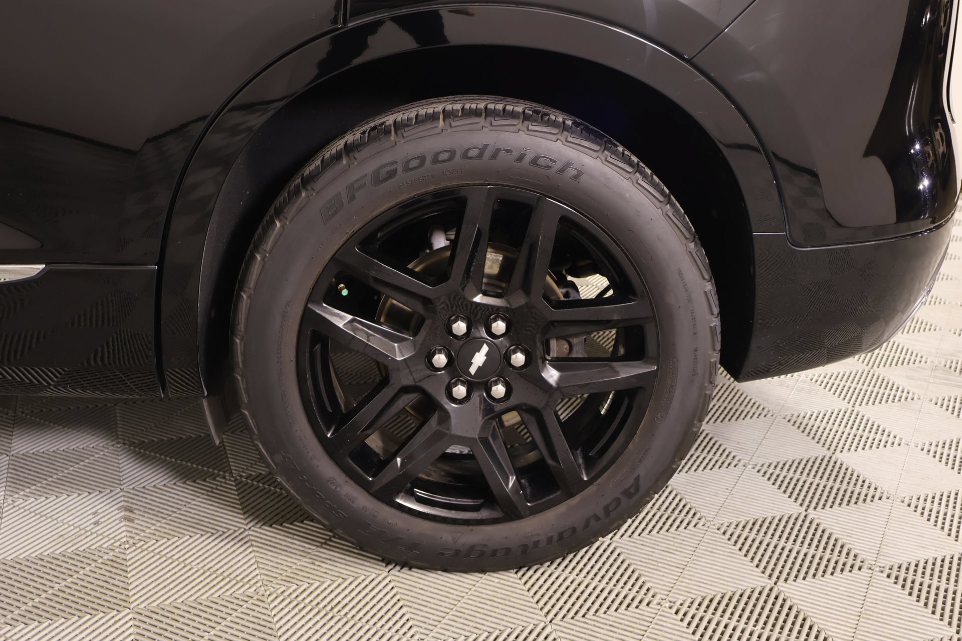 Used 2019 Chevrolet Blazer Premier w/ Sun and Wheels Package FWD image 20
