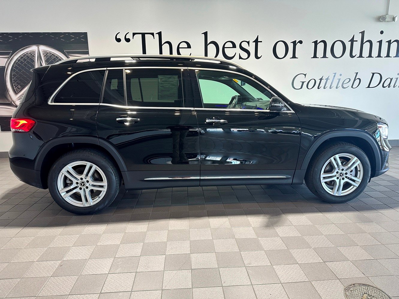 Certified 2023 Mercedes-Benz GLB 250 4MATIC image 3