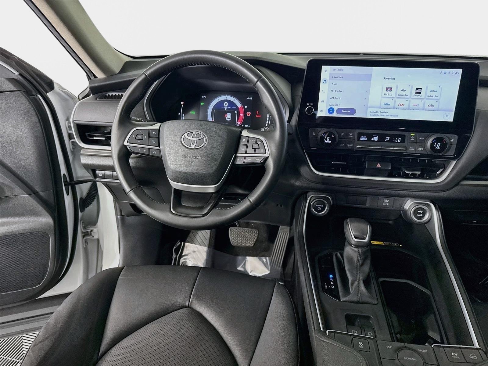 Used 2024 Toyota Grand Highlander AWD Hybrid image 23