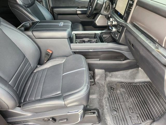 Used 2025 Ford F250 Platinum image 13
