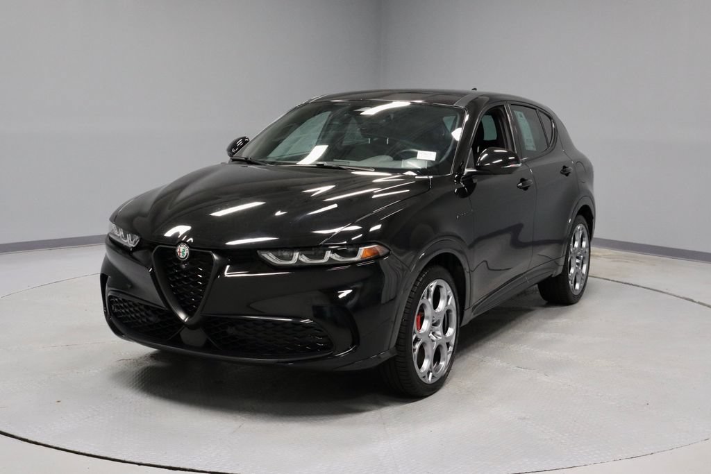 Used 2024 Alfa Romeo Tonale Veloce AWD/4WD image 9