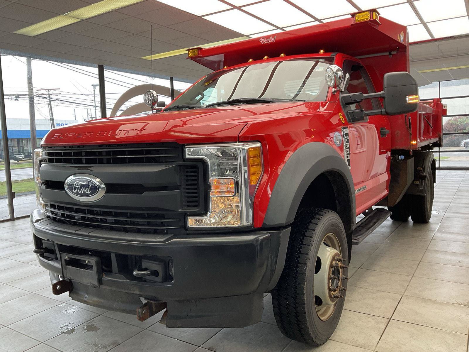 Used 2017 Ford F550 4x4 Regular Cab Super Duty image 3