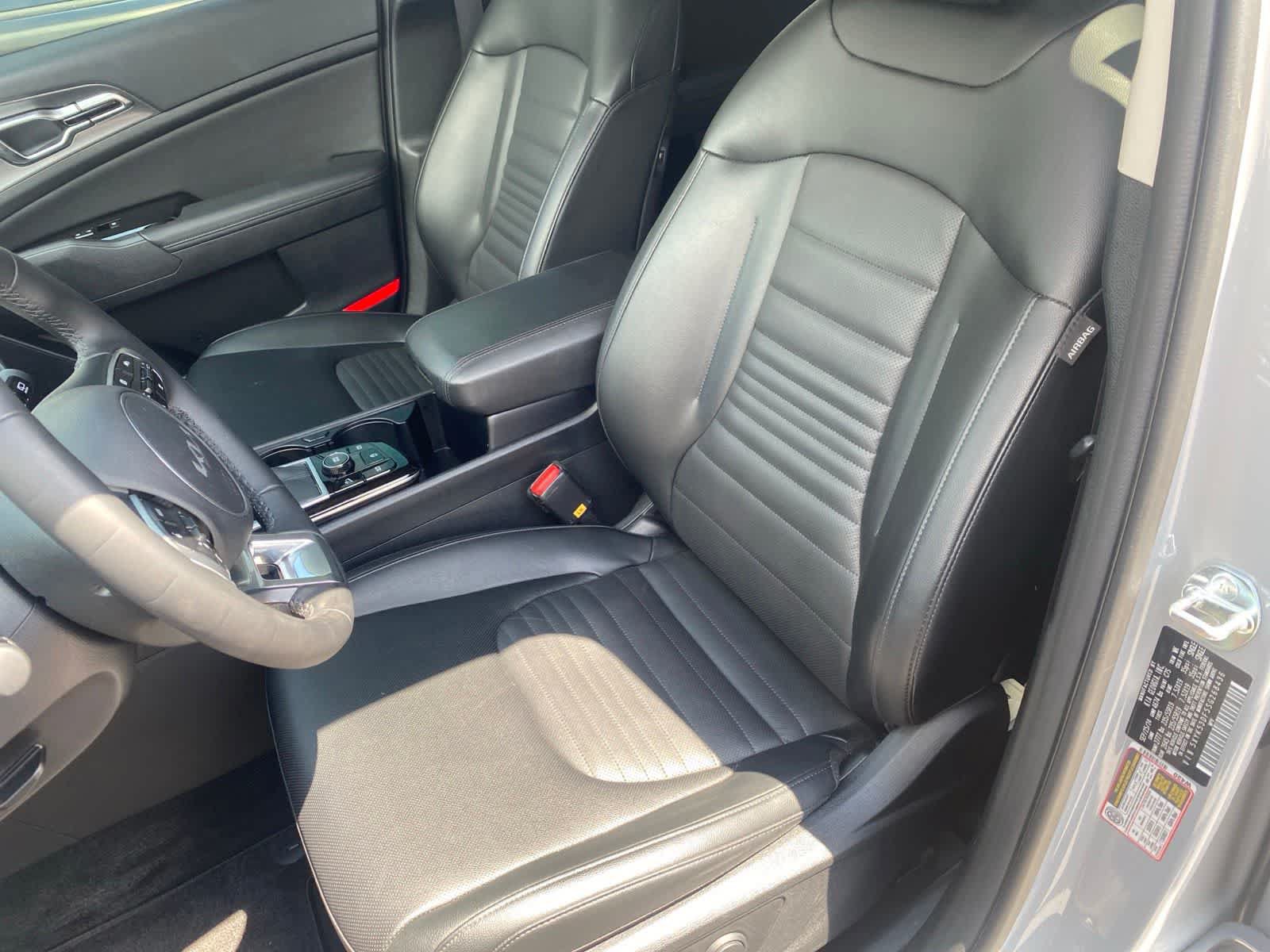 Used 2025 Kia Sportage SX FWD image 12