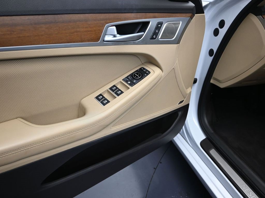 Used 2018 Genesis G80 3.8 w/ Option Group 03 image 11