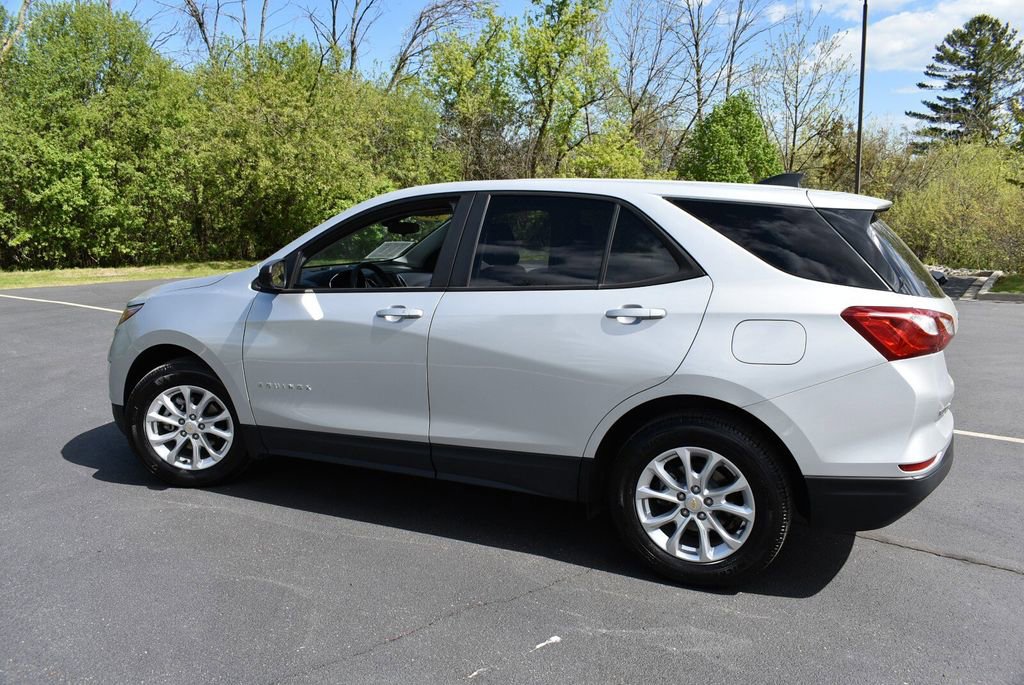 Used 2020 Chevrolet Equinox LS w/ LS Convenience Package FWD image 8
