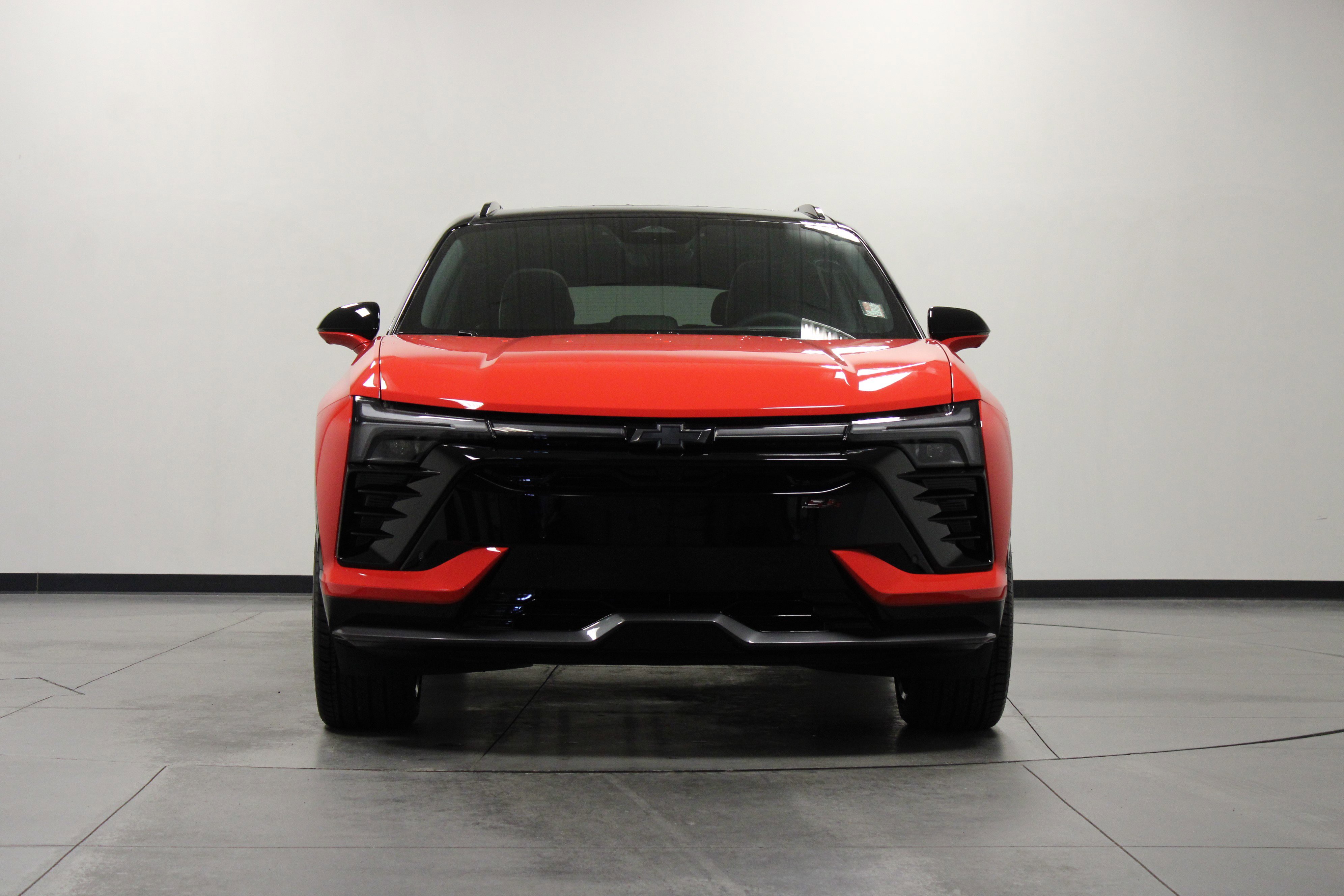 New 2026 Chevrolet Blazer EV SS w/ LPO, Blackout Package AWD/4WD image 9