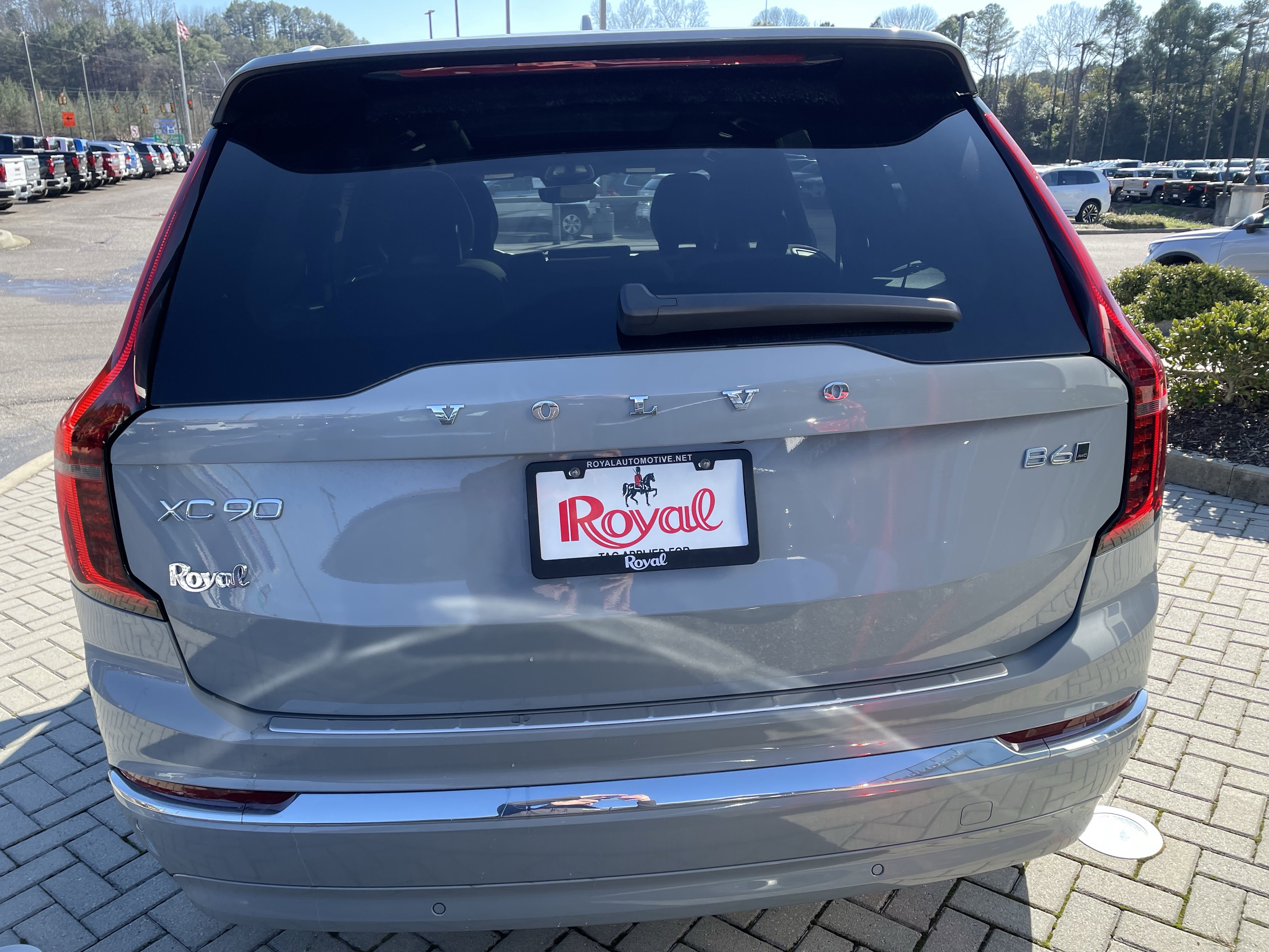 New 2026 Volvo XC90 B6 Plus w/ Protection Package Premier image 5