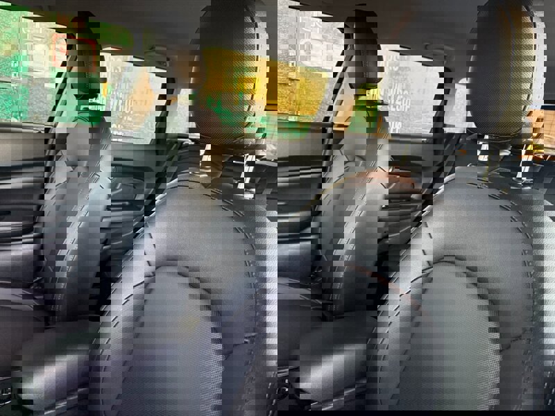 Used 2016 MINI Cooper Clubman image 18