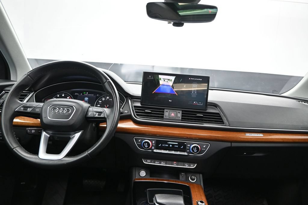Used 2023 Audi Q5 2.0T Premium w/ Convenience Package AWD/4WD image 19
