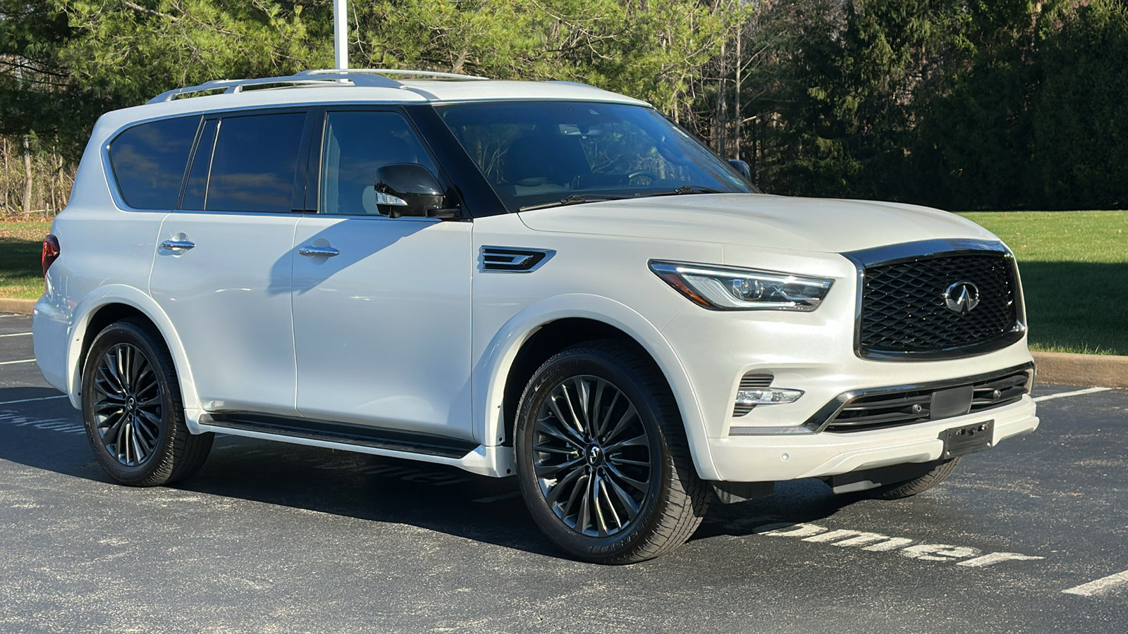 Certified 2024 INFINITI QX80 Sensory image 2